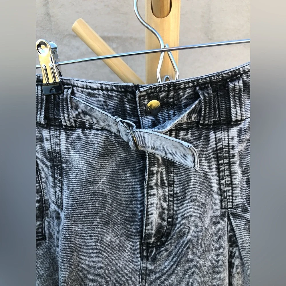 Vintage grey acid wash denim high waisted pleated midi/ maxi denim skirt - Picture 5 of 14